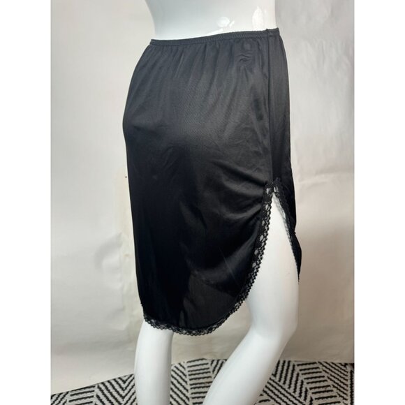 Vintage Vanity Fair Black Half Slip Size Small With Lace Trim & Elastic Waist - Picture 11 of 16